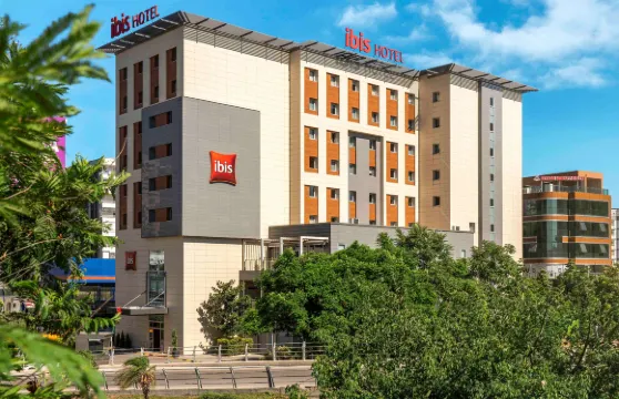 宜必思阿達那酒店