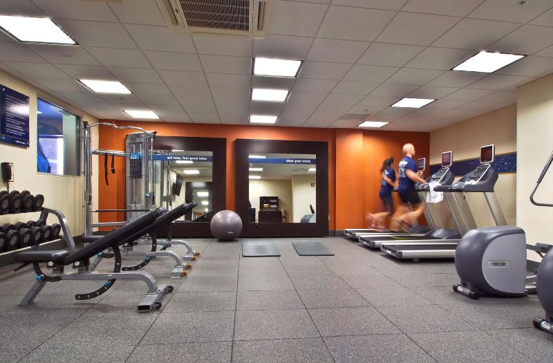 Hampton Inn & Suites Columbus-Downtown photo 2