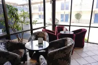 Bay Motel Hotel Hotels in Glenelg South