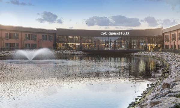 Crowne Plaza Istanbul Tuzla Viaport Marina by IHG