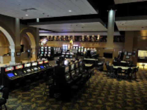 Camrose Resort Casino Hotels in Camrose