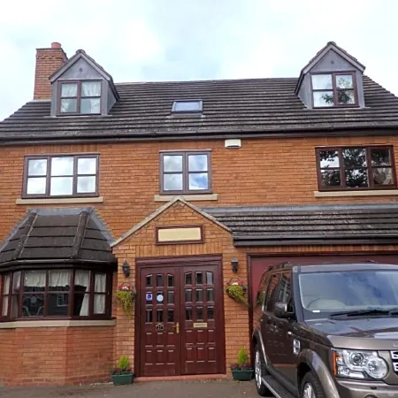 Hay Lane Lodge Bed & Breakfast Accommodation, Solihull