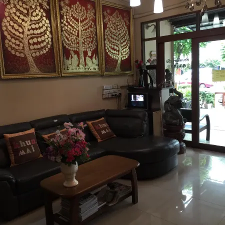 Khunmaiplace Room