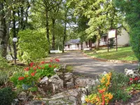 Kamea Club la Gironie Hotels in Turenne