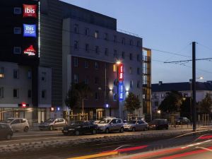 Ibis Orly Chevilly Tram 7