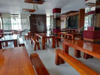 Galaxy Inn Hoteles en Wolio