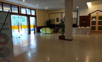 Grand Kubra Hotel