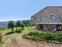 Farmhouse in Suvereto with Sea Views, Cleaning Included