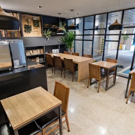 Delight Hotel Jamsil Отели рядом с достопримечательностью «Станция метро Geoyeo»