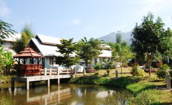 Pai Backpackers Paradise - Adults Only