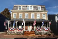 Flag House Inn