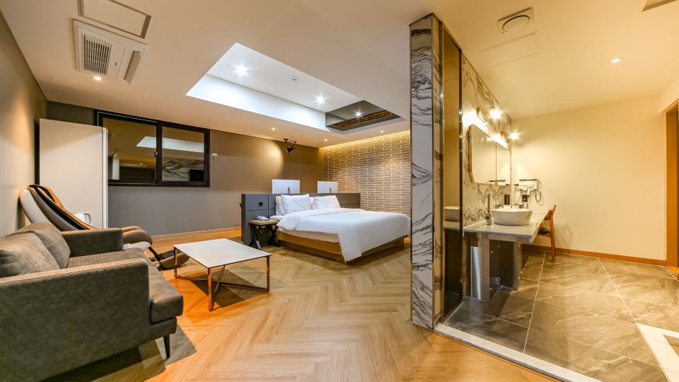 Yeongcheon the Best Hotel