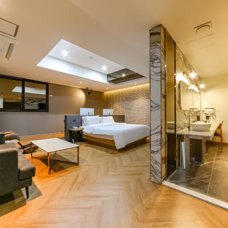 Yeongcheon the Best Hotel