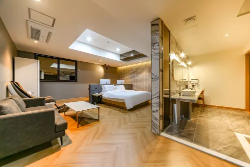 Yeongcheon the Best Hotel
