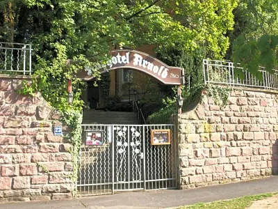 Hotel Villa Arnold Hotels near Geotop Saurierfährten Euerdorf