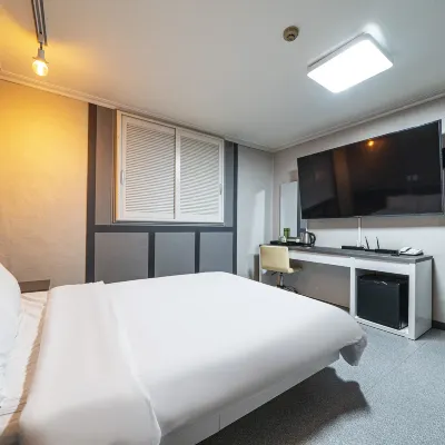 Sokcho Memories Các khách sạn gần Sân vận động Sokcho