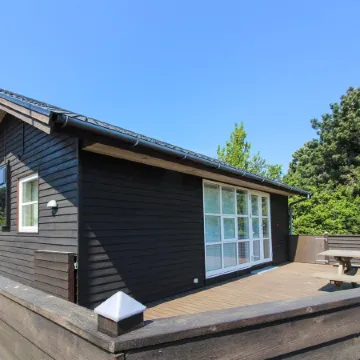 "Hagen" - 250m from the Sea