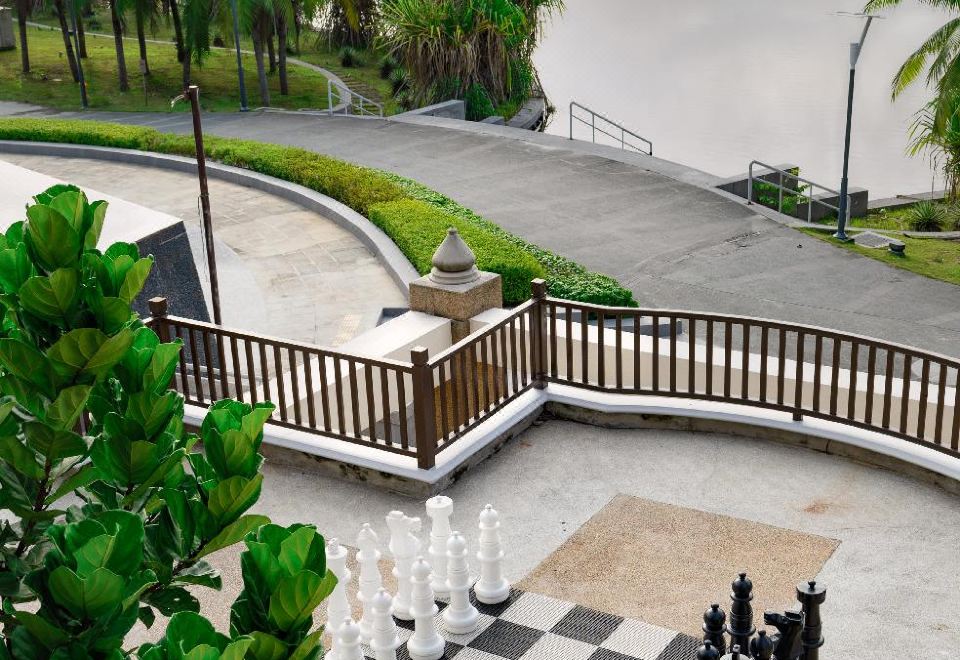 더블트리 바이 힐튼 푸트라자야 레이크사이드