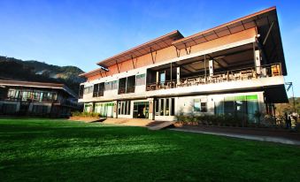 Hongfu Boutique Resort - Housity