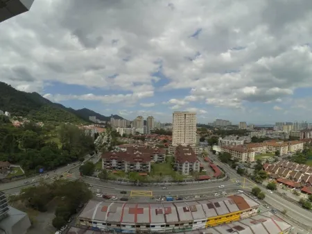 Comfort Zone Near Airport the Ceo Отели рядом с достопримечательностью «Setia SPICE Convention Centre»