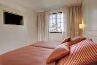 Grupotel Club Menorca Các khách sạn ở Son Xoriguer