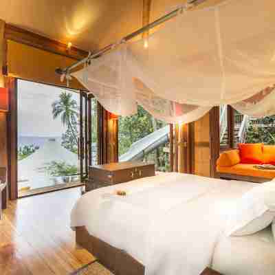 โซนีว่า คีรี Rooms
