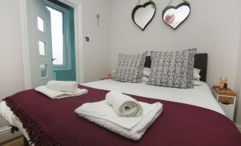 Brighton Abode - by Brighton Holiday Lets