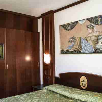 Hotel Garibaldi Rooms