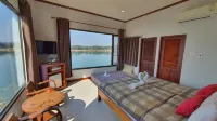 Chandra Varin Riverfront Hotels in Chiang Khan