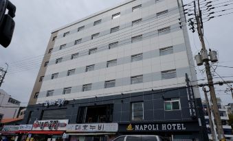 4. 나폴리호텔..