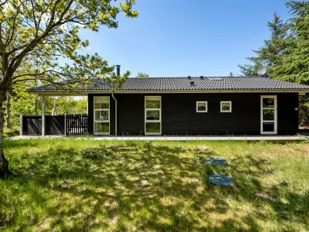 "Elena" - 800m to the Fjord