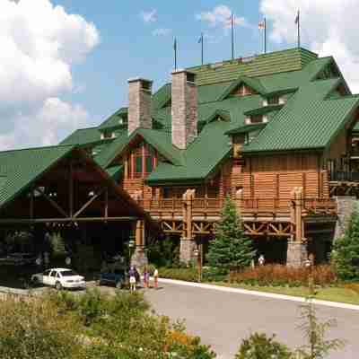 Disney's Wilderness Lodge Hotel Exterior