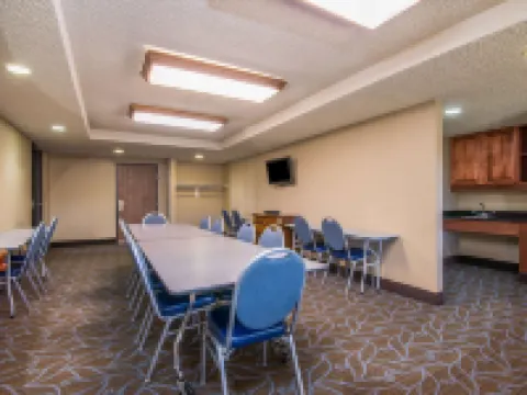 AmericInn by Wyndham Windsor Ft. Collins Hotels in Windsor