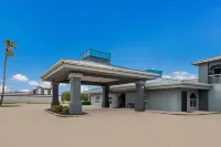 Rodeway Inn & Suites