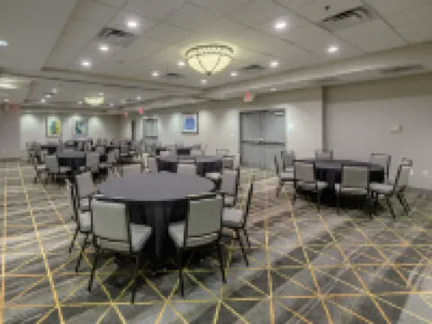 Holiday Inn RALEIGH-DURHAM AIRPORT by IHG Hotels in Cedar Fork