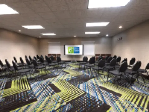 Holiday Inn Express & Suites GOSHEN by IHG Hotels in Goshen