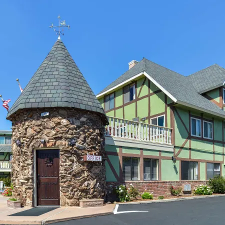 Svendsgaard's Danish Lodge-Americas Best Value Inn