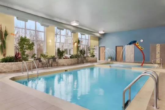 Days Inn by Wyndham Levis