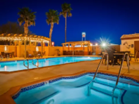 Best Western Colorado River Inn ニードルズのホテル