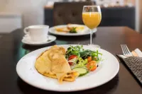 Amberton Cozy Hotel Kaunas - breakfast