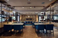 Carlton President Hotel - breakfast