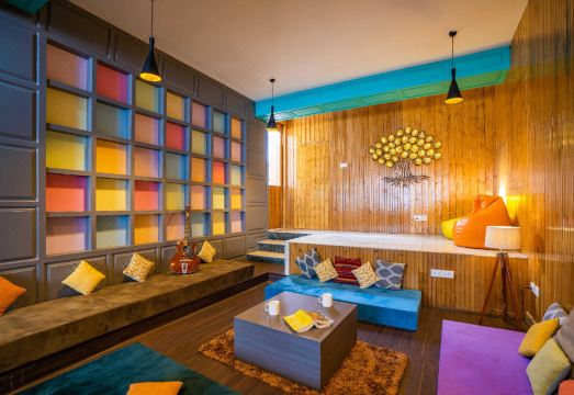 1. 조스텔 스리나가..