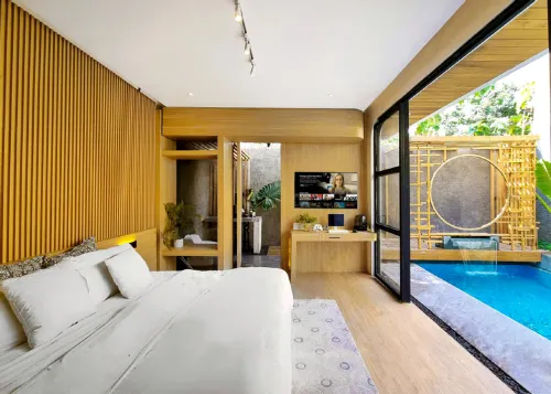 Akaya Villas Solo