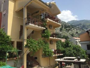 Club Neni Hotel Kotor