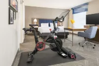 Hampton Inn and Suites by Hilton Phoenix Downtown - Gym