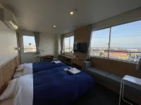 Hitachi Hotel Crane
