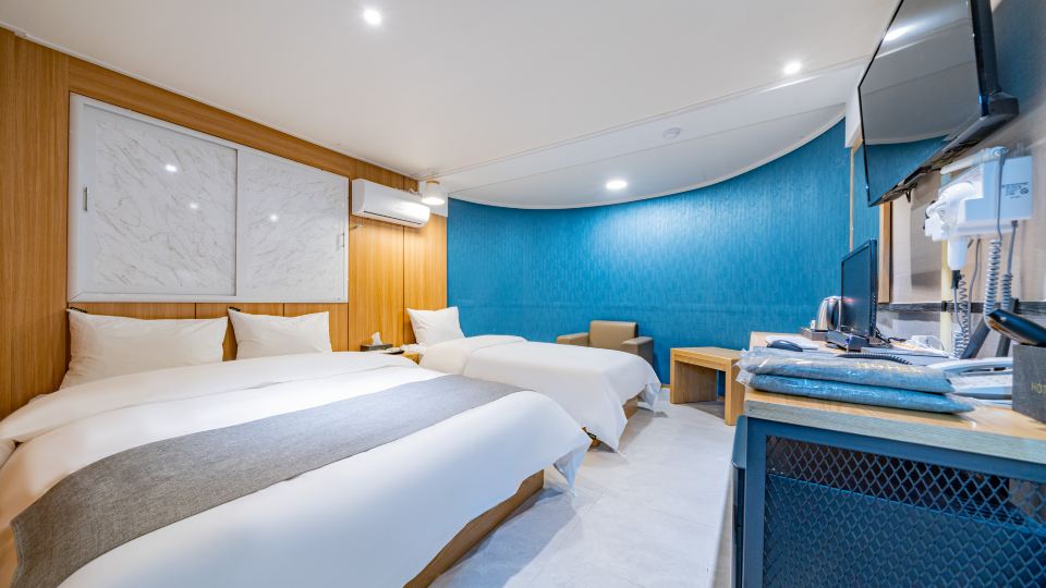 Yangpyeong Hotel Y