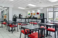 Quality Inn & Suites Banquet Center