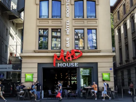 Ibis Styles Lausanne Center MadHouse Отели рядом с достопримечательностью «Монбенон»