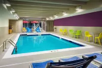 Home2 Suites by Hilton Richmond Glenside - parking